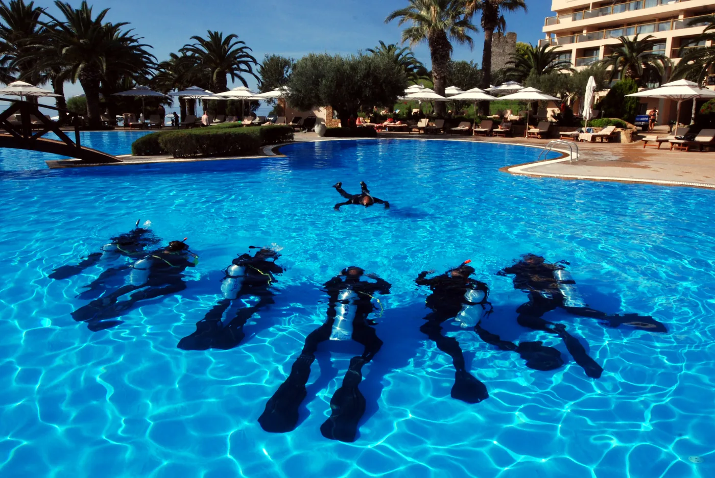 IDC group practising in the pool at Sani Resort