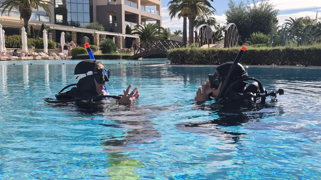 PADI Instructor and student