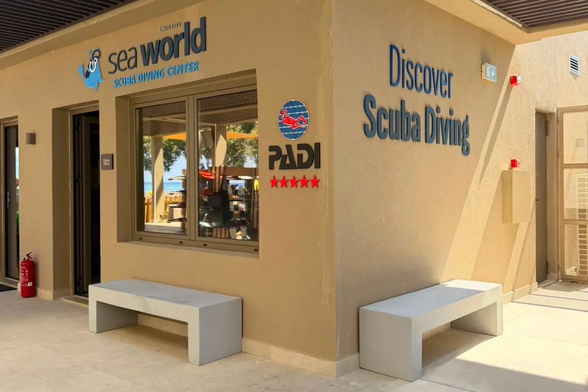 Sea World Crete diving center